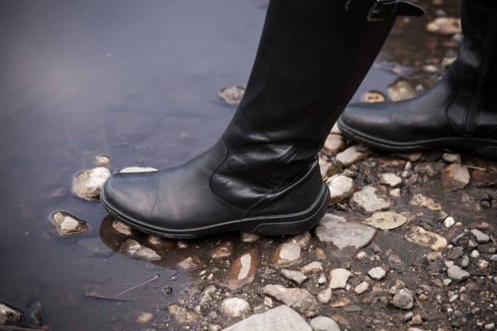 10 Reasons To Wear Waterproof Boots When Going Fishing
